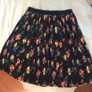 Floral print skirt